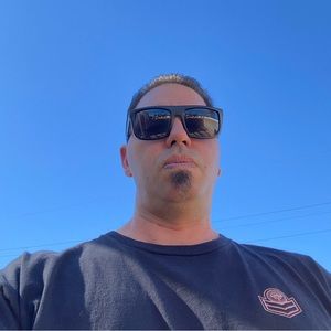 Meet your Posher, Jason